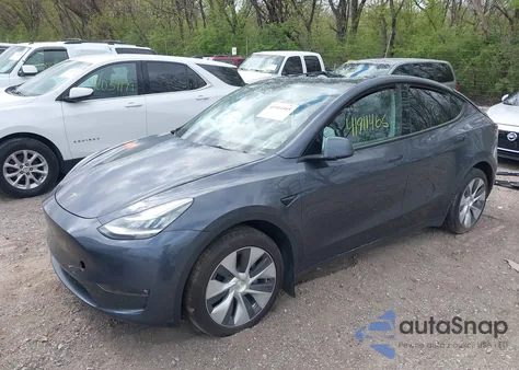 2022 Tesla Model Y Long Range Dual Motor All-Wheel Drive from USA, damaged, VIN 7SAYGAEE9NF428833